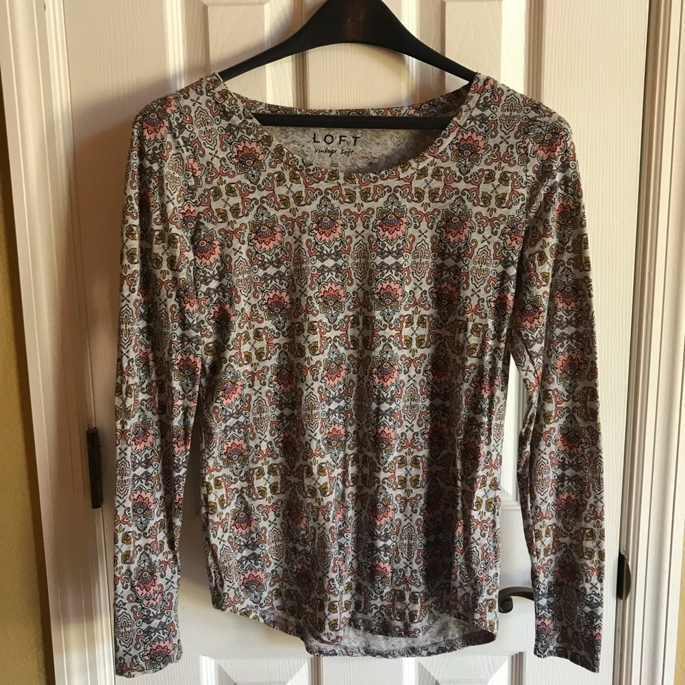 Loft XS long sleeve printed top